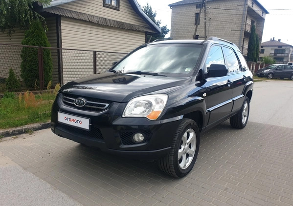 Kia Sportage cena 29000 przebieg: 187000, rok produkcji 2010 z Garwolin małe 301